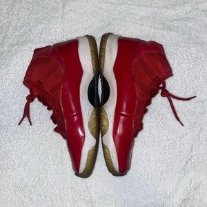 Jordan Retro 11 “Win Like 96”
